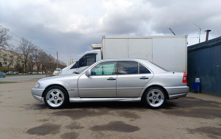 Mercedes-Benz C-Класс, 1994 год, 500 000 рублей, 3 фотография