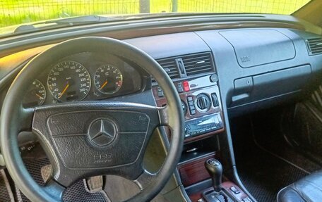 Mercedes-Benz C-Класс, 1994 год, 500 000 рублей, 10 фотография