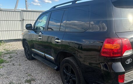Toyota Land Cruiser 200, 2013 год, 4 900 000 рублей, 3 фотография