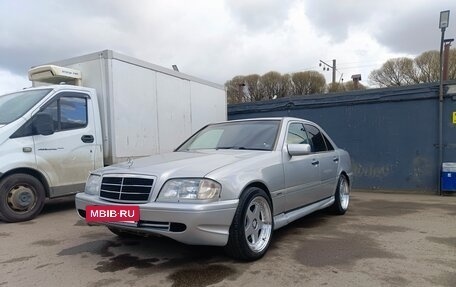 Mercedes-Benz C-Класс, 1994 год, 500 000 рублей, 6 фотография