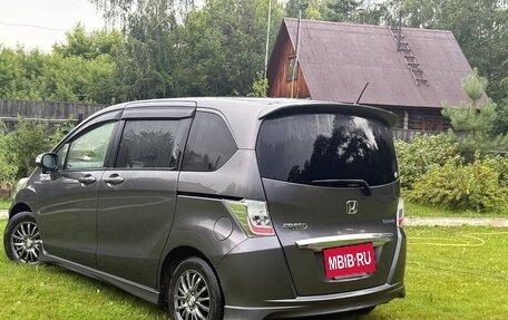 Honda Freed I, 2014 год, 1 000 000 рублей, 2 фотография