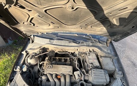 Volkswagen Passat B6, 2005 год, 150 000 рублей, 12 фотография