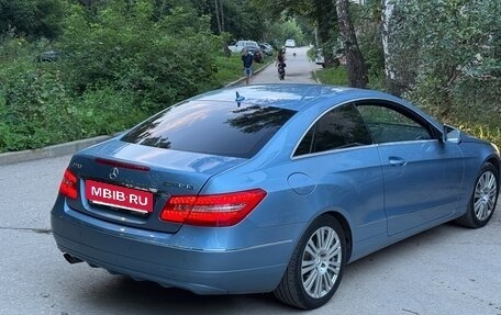 Mercedes-Benz E-Класс, 2011 год, 1 400 000 рублей, 3 фотография