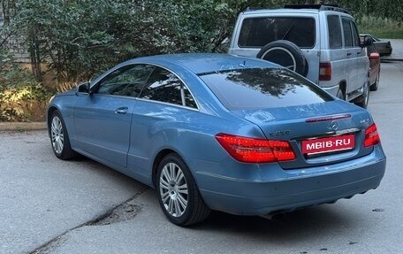 Mercedes-Benz E-Класс, 2011 год, 1 400 000 рублей, 5 фотография