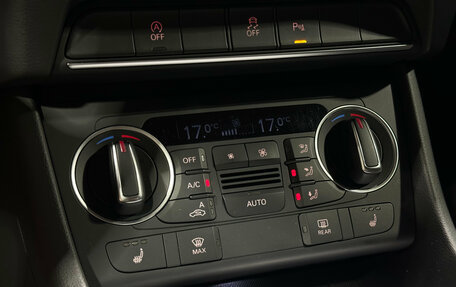 Audi Q3, 2015 год, 2 390 000 рублей, 12 фотография