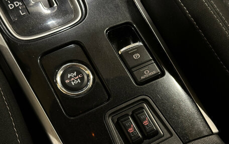 Mitsubishi Outlander III рестайлинг 3, 2021 год, 2 270 000 рублей, 14 фотография