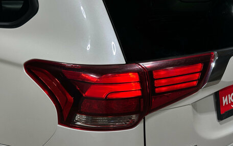 Mitsubishi Outlander III рестайлинг 3, 2021 год, 2 270 000 рублей, 7 фотография