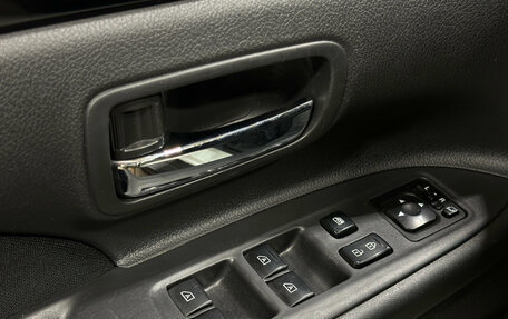 Mitsubishi Outlander III рестайлинг 3, 2021 год, 2 270 000 рублей, 15 фотография