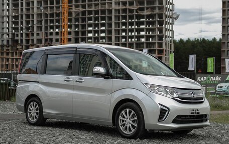 Honda Stepwgn IV, 2016 год, 1 940 000 рублей, 4 фотография
