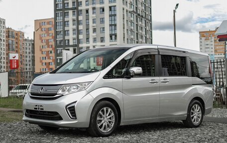 Honda Stepwgn IV, 2016 год, 1 940 000 рублей, 2 фотография