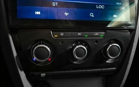 Skoda Octavia, 2012 год, 529 000 рублей, 19 фотография