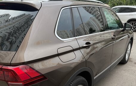 Volkswagen Tiguan II, 2017 год, 2 870 000 рублей, 5 фотография
