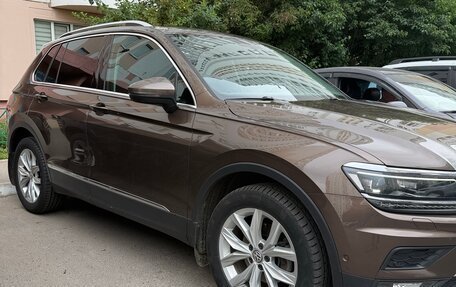 Volkswagen Tiguan II, 2017 год, 2 870 000 рублей, 3 фотография