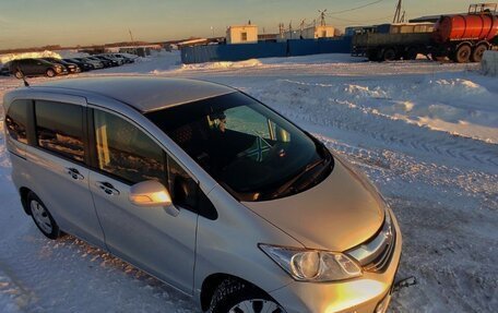 Honda Freed I, 2015 год, 1 250 000 рублей, 3 фотография