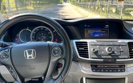 Honda Accord IX рестайлинг, 2015 год, 1 700 000 рублей, 10 фотография