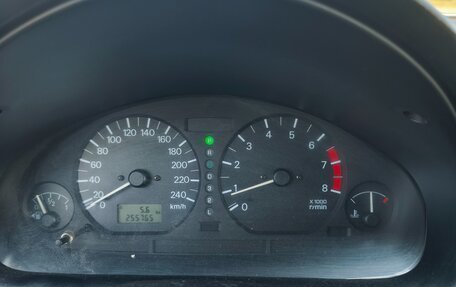 Mitsubishi Carisma I, 2003 год, 410 000 рублей, 2 фотография