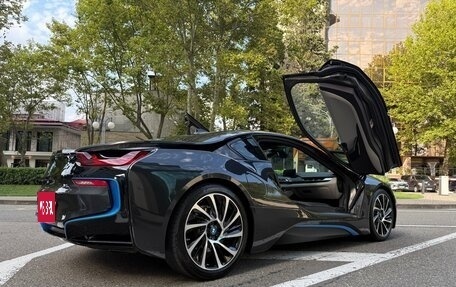 BMW i8 I рестайлинг, 2016 год, 5 750 000 рублей, 7 фотография