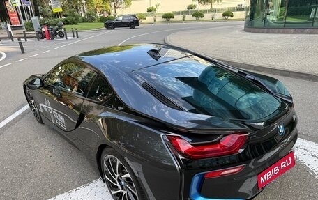 BMW i8 I рестайлинг, 2016 год, 5 750 000 рублей, 16 фотография