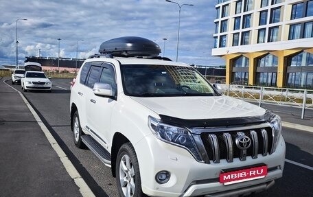 Toyota Land Cruiser Prado 150 рестайлинг 2, 2014 год, 3 500 000 рублей, 2 фотография