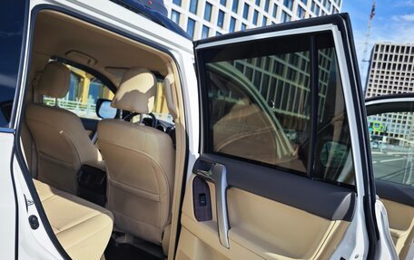 Toyota Land Cruiser Prado 150 рестайлинг 2, 2014 год, 3 500 000 рублей, 20 фотография