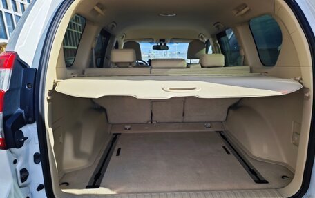 Toyota Land Cruiser Prado 150 рестайлинг 2, 2014 год, 3 500 000 рублей, 25 фотография
