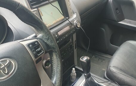 Toyota Land Cruiser Prado 150 рестайлинг 2, 2010 год, 2 359 000 рублей, 4 фотография