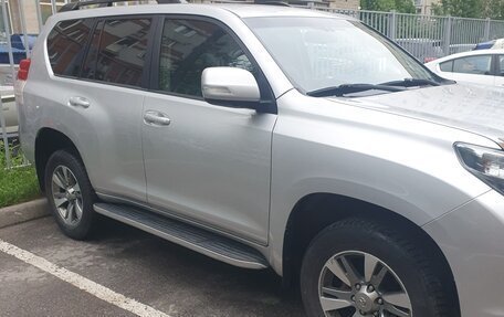 Toyota Land Cruiser Prado 150 рестайлинг 2, 2010 год, 2 359 000 рублей, 8 фотография