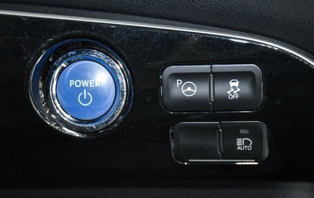 Toyota Prius IV XW50, 2019 год, 2 149 000 рублей, 27 фотография