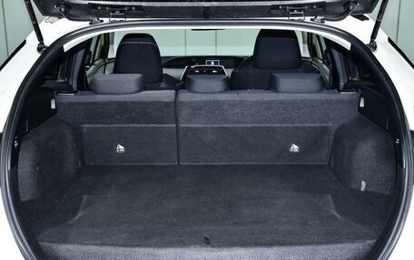 Toyota Prius IV XW50, 2019 год, 2 149 000 рублей, 31 фотография