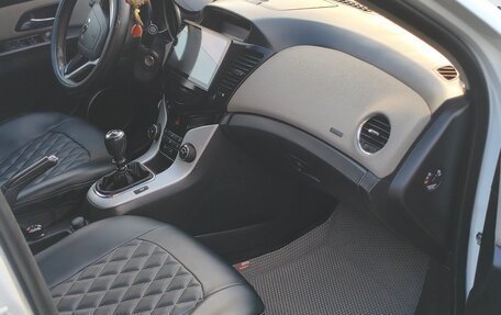 Chevrolet Cruze II, 2012 год, 850 000 рублей, 8 фотография