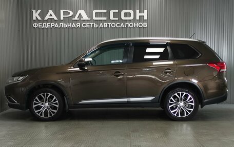 Mitsubishi Outlander III рестайлинг 3, 2015 год, 1 702 000 рублей, 5 фотография