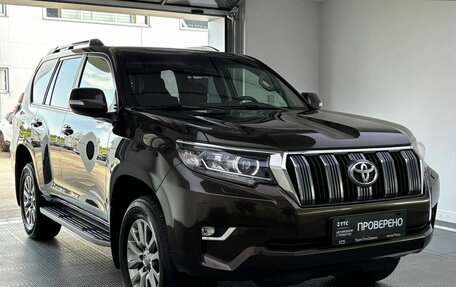 Toyota Land Cruiser Prado 150 рестайлинг 2, 2019 год, 5 410 000 рублей, 3 фотография