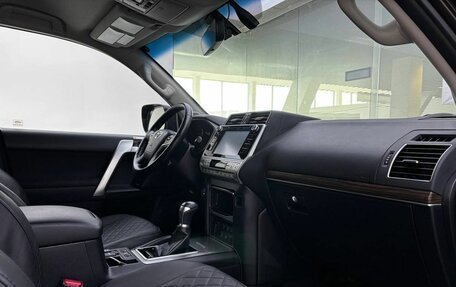 Toyota Land Cruiser Prado 150 рестайлинг 2, 2019 год, 5 410 000 рублей, 13 фотография