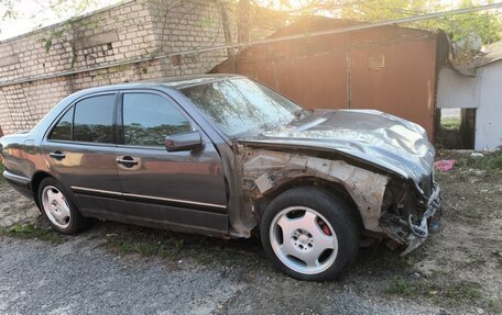 Mercedes-Benz E-Класс, 1997 год, 75 000 рублей, 8 фотография