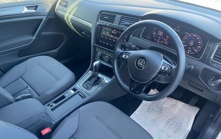 Volkswagen Golf VII, 2018 год, 1 330 000 рублей, 6 фотография