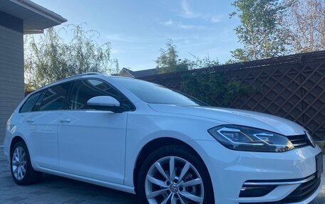 Volkswagen Golf VII, 2018 год, 1 330 000 рублей, 19 фотография