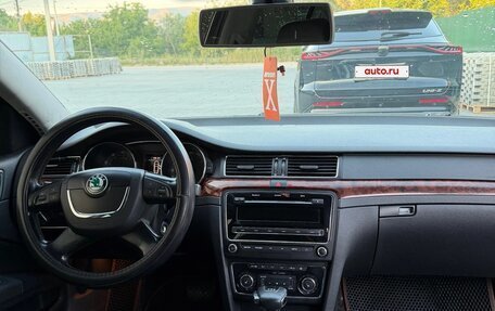 Skoda Superb III рестайлинг, 2010 год, 880 000 рублей, 5 фотография