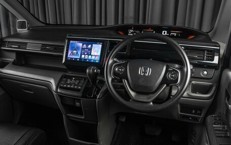 Honda Stepwgn IV, 2015 год, 1 819 000 рублей, 6 фотография