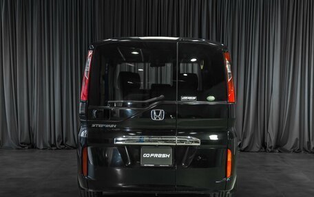 Honda Stepwgn IV, 2015 год, 1 819 000 рублей, 4 фотография