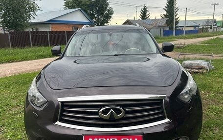 Infiniti QX70, 2014 год, 2 200 000 рублей, 1 фотография