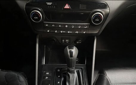 Hyundai Tucson III, 2018 год, 2 160 000 рублей, 12 фотография
