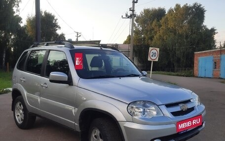 Chevrolet Niva I рестайлинг, 2012 год, 390 000 рублей, 2 фотография