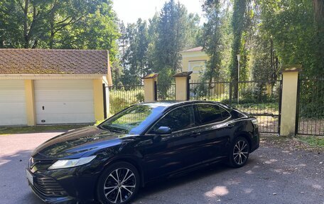 Toyota Camry, 2020 год, 3 150 000 рублей, 5 фотография