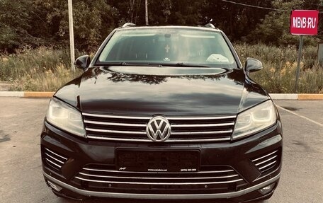 Volkswagen Touareg III, 2012 год, 2 000 000 рублей, 1 фотография
