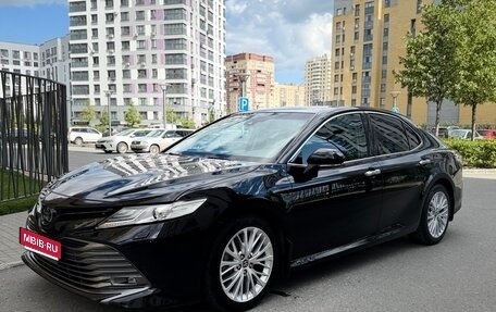 Toyota Camry, 2018 год, 2 900 000 рублей, 1 фотография