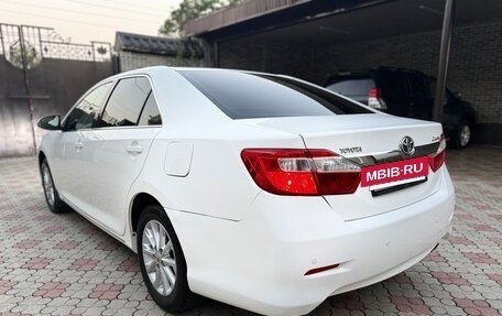 Toyota Camry, 2013 год, 1 450 000 рублей, 4 фотография