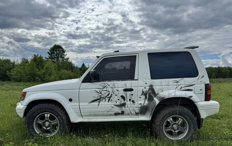 Mitsubishi Pajero III рестайлинг, 1992 год, 550 000 рублей, 2 фотография