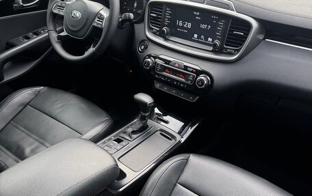 KIA Sorento III Prime рестайлинг, 2018 год, 2 800 000 рублей, 13 фотография