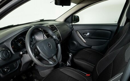 Renault Logan II, 2017 год, 980 000 рублей, 5 фотография