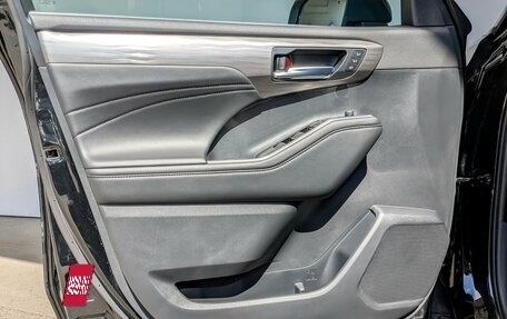 Toyota Highlander, 2025 год, 5 195 000 рублей, 20 фотография